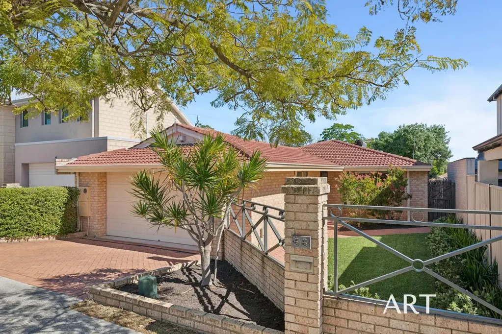South Perth 3ਬੈੱਡਰੂਮ SPACE, LIGHT AND LIFESTYLE MINUTES FROM THE FORESHORE