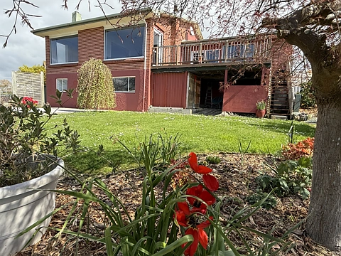 Balclutha 3房  Elevated fabulous family home in Rosebank