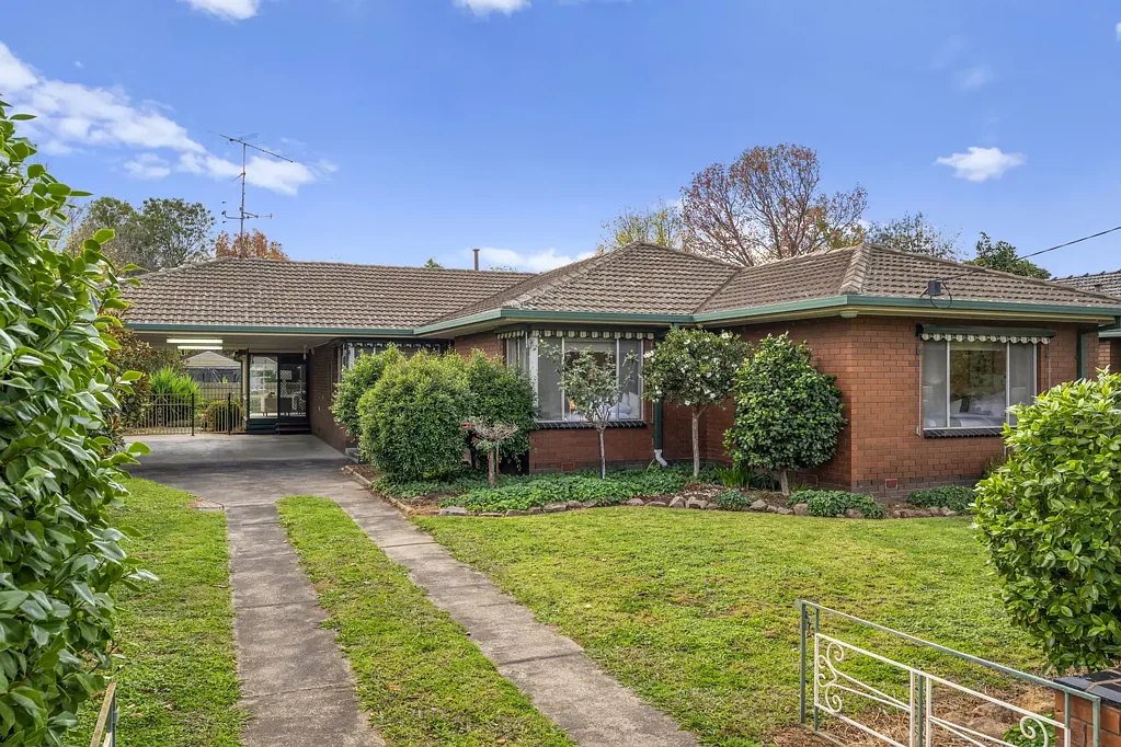 Euroa 4ห้องนอน Generous Family Living in a Convenient Euroa Location