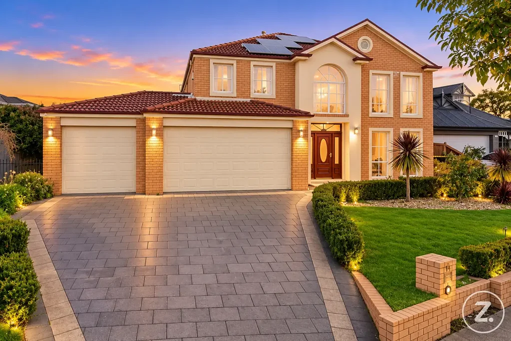 Dingley Village 5બેડરૂમ Grand Family Living on Approx. 880sqm in the Heart of Dingley Village