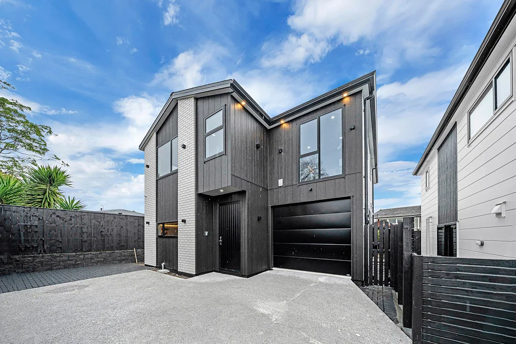 New Lynn 4Zimmer 3 Classic & Beautiful Homes!