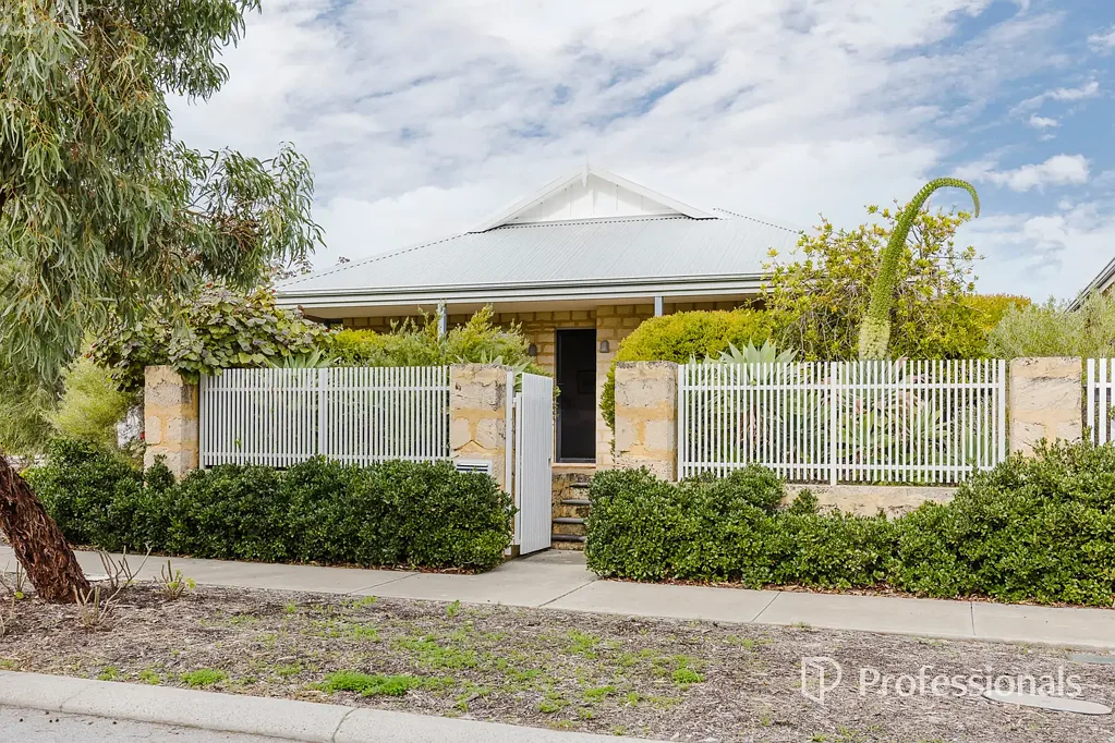 82 Lookout Drive, Yanchep, WA 6035