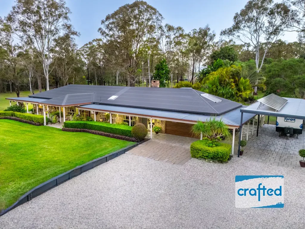 Park Ridge South 4 Bedroom Acreage life 🍃 |  Ultimate 5 ACRE Lifestyle with a Prime Location only minutes from the HWY
