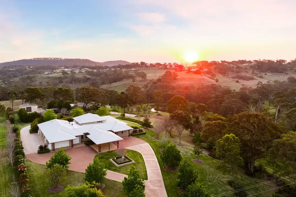 Darling Heights 5ਬੈੱਡਰੂਮ High-End Acreage Living, Minutes From Town
