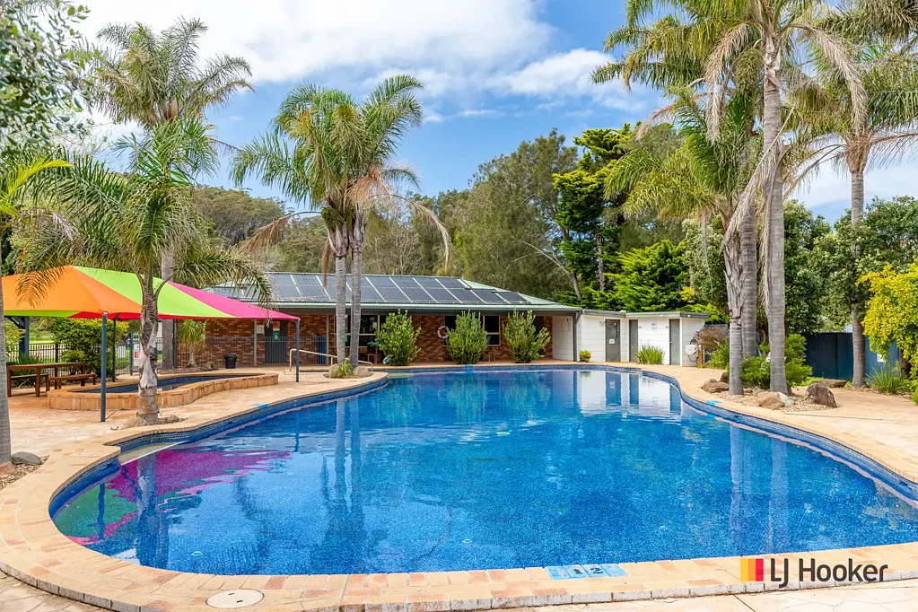 Tomakin 1 Bedroom Imagine Owning Your Own Pet Friendly Holiday Cabin with Year Round Beach Access