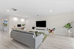 26 Scarborough Drive, Patterson Lakes