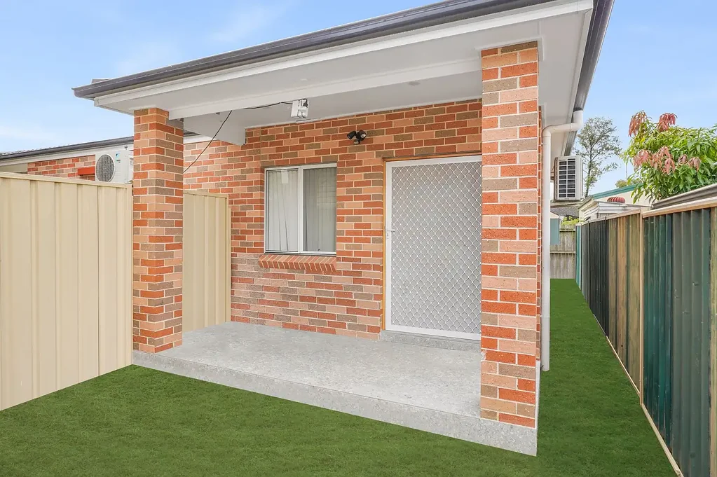 Modern 2-Bedroom Granny Flat for Rent