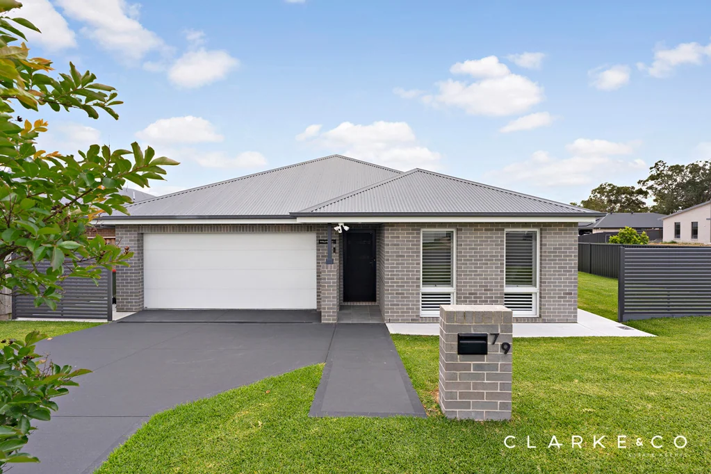 79 Talleyrand Circuit, Greta, NSW 2334