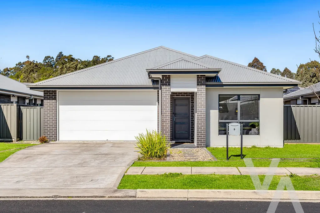 9 Wakun Street, Fletcher, NSW 2287