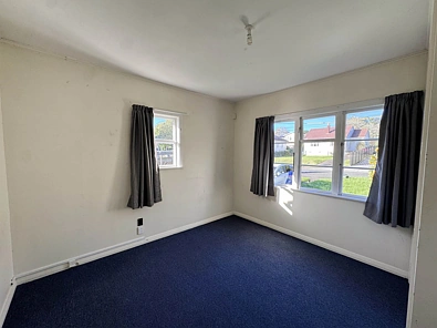 2-Bedroom Family Home in the Heart of Mt Roskill!