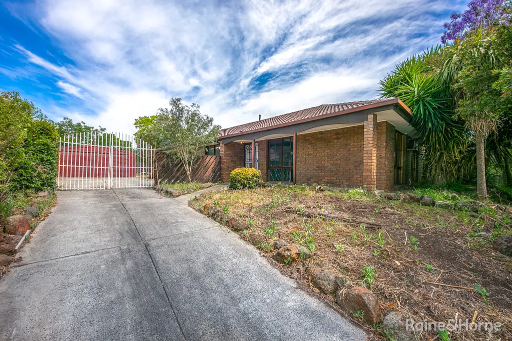 17 Dunrossil Drive, Sunbury, VIC 3429