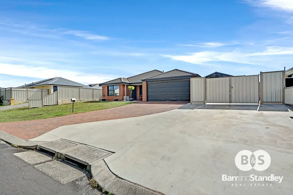 Australind 4房  Stunning Family Home with Impressive Features in Australind