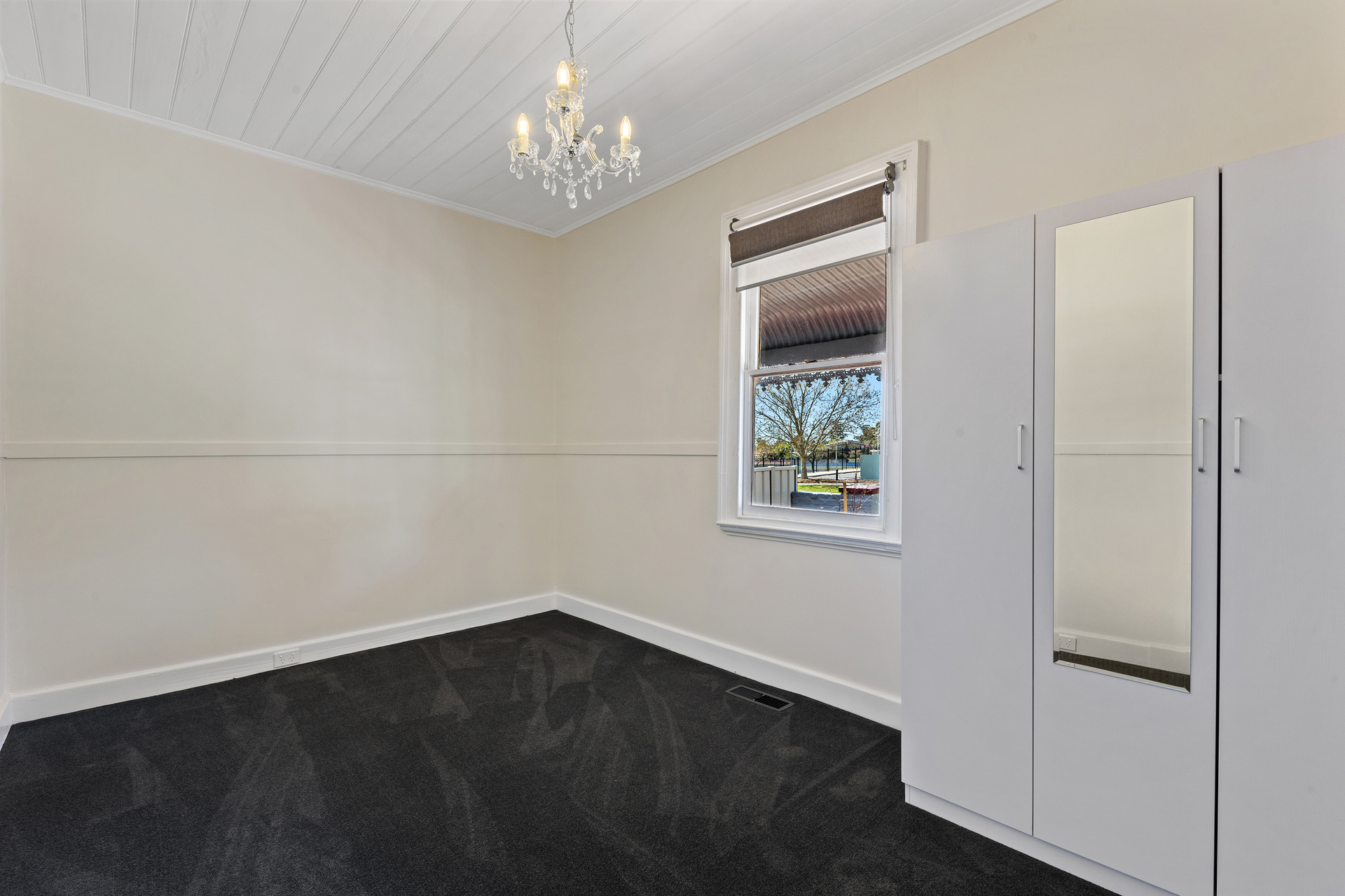 9A ASHLEY ST, IRONBARK VIC 3550, 0 rūma, 0 rūma horoi, House