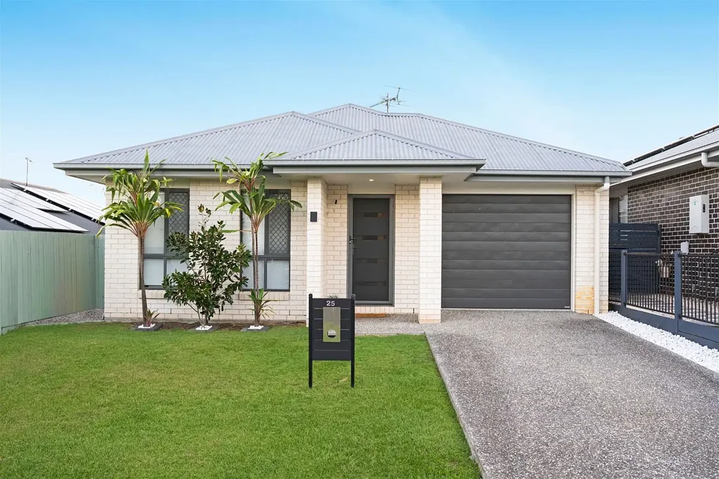 25 Python Street, Dakabin, QLD 4503