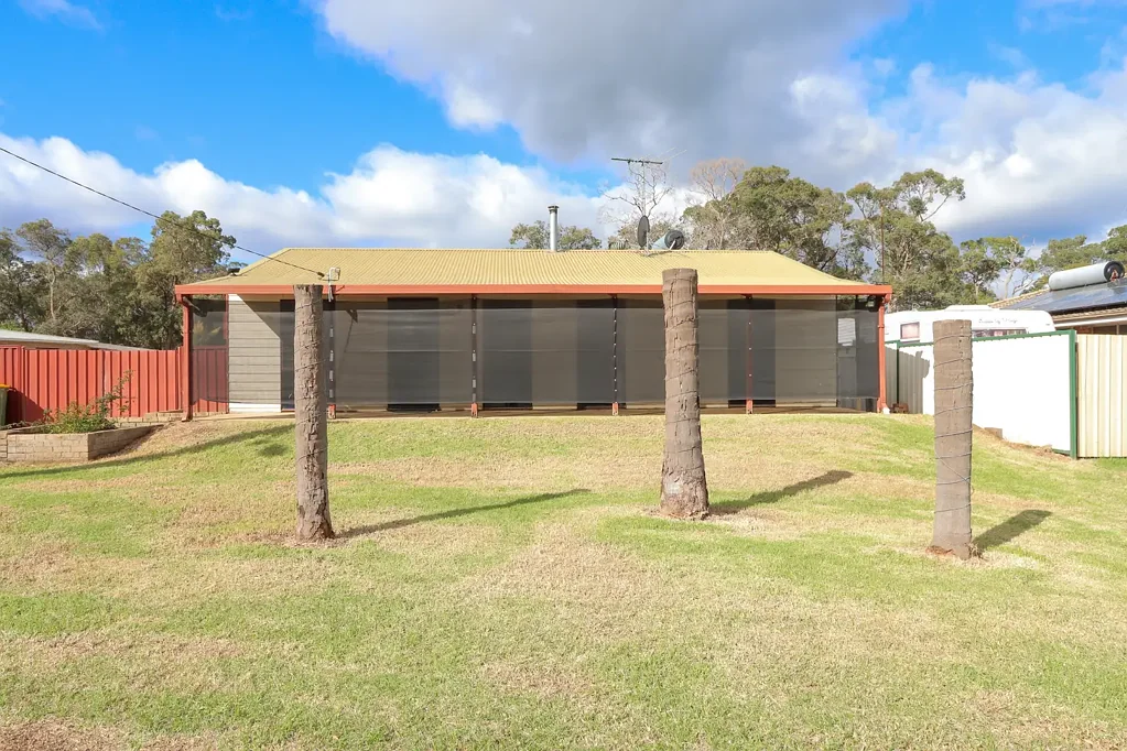North Dandalup 3침실 SPACIOUS 1,233m2 BLOCK WITH ENDLESS OPPORTUNITIES