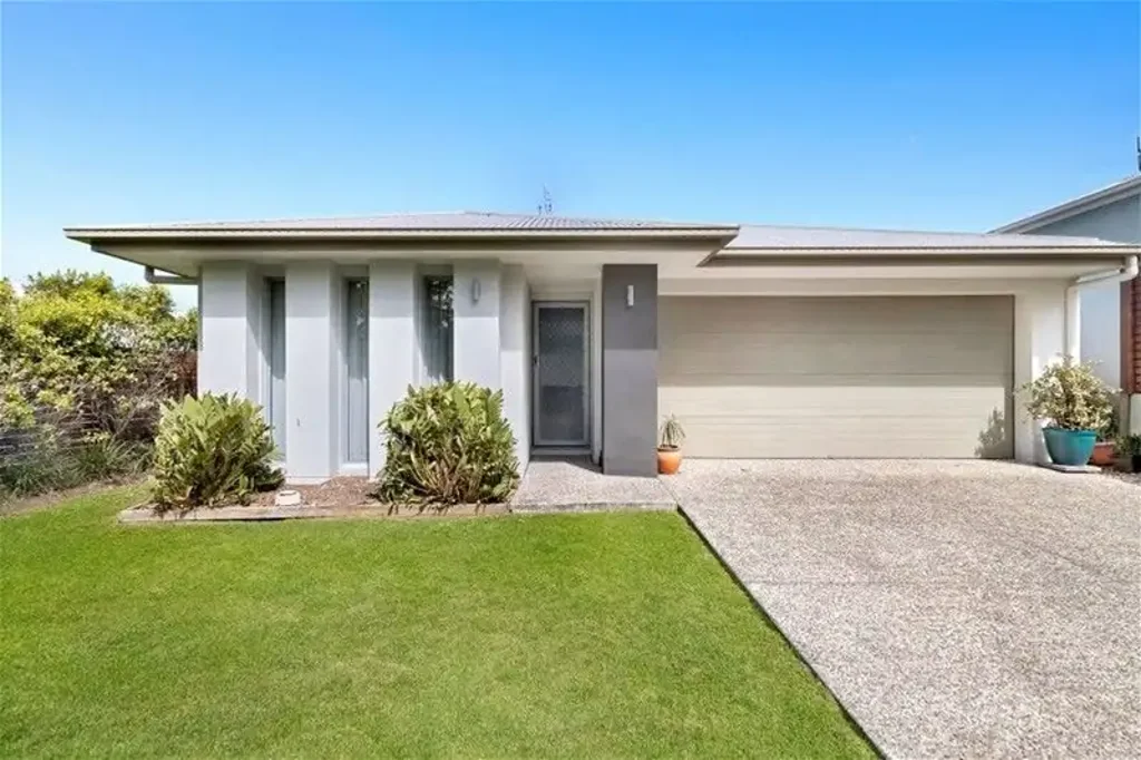 15 RED GUM TERRACE, COOMERA