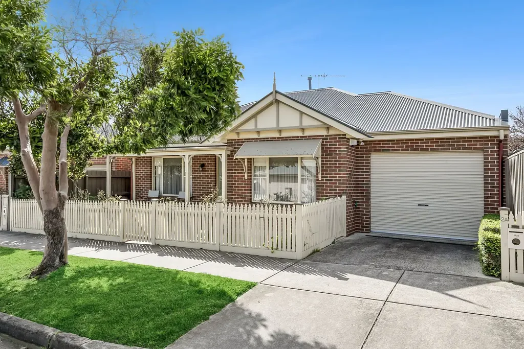 Belmont 2房  Stylish, Low-Maintenance Living in the Heart of Belmont!