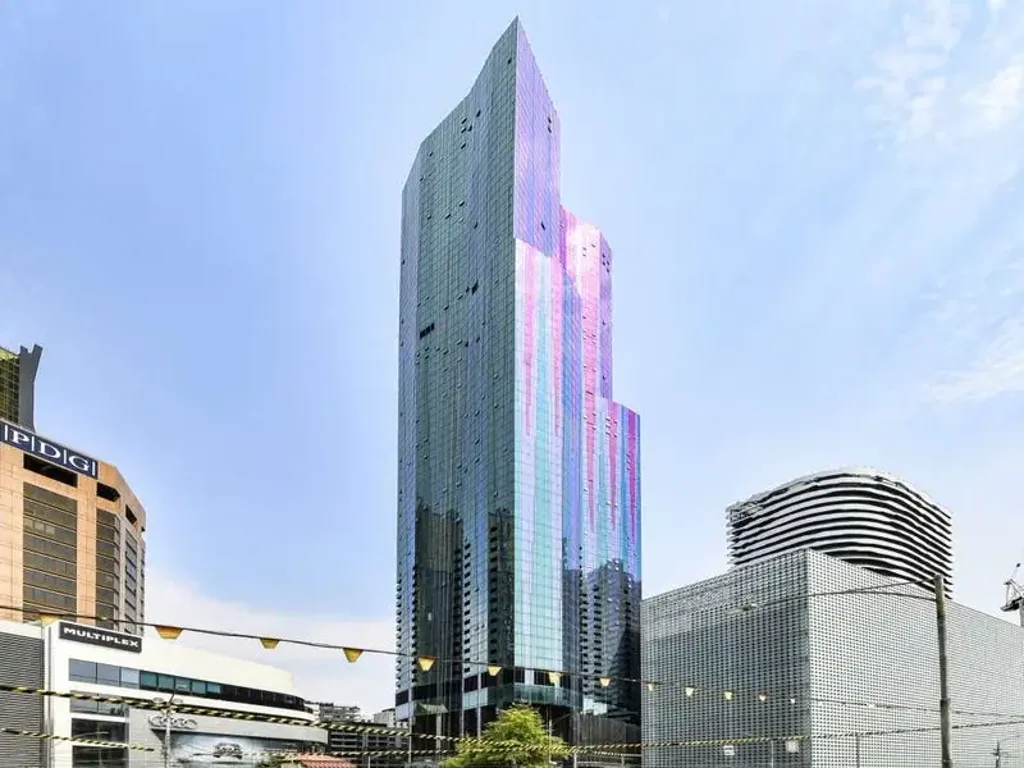 Stunning City-View Apartment for Rent – Fully Furnished in Prime Carlton Location