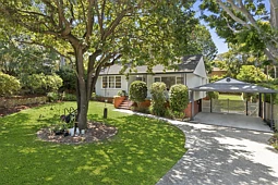 10 Aldinga Place, Forestville