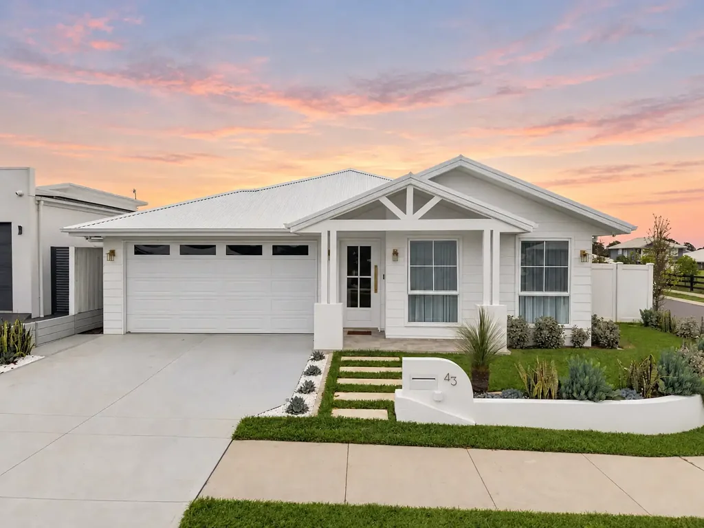Menangle Park 4कमरा Custom Built Masterpiece on 502.4m2!