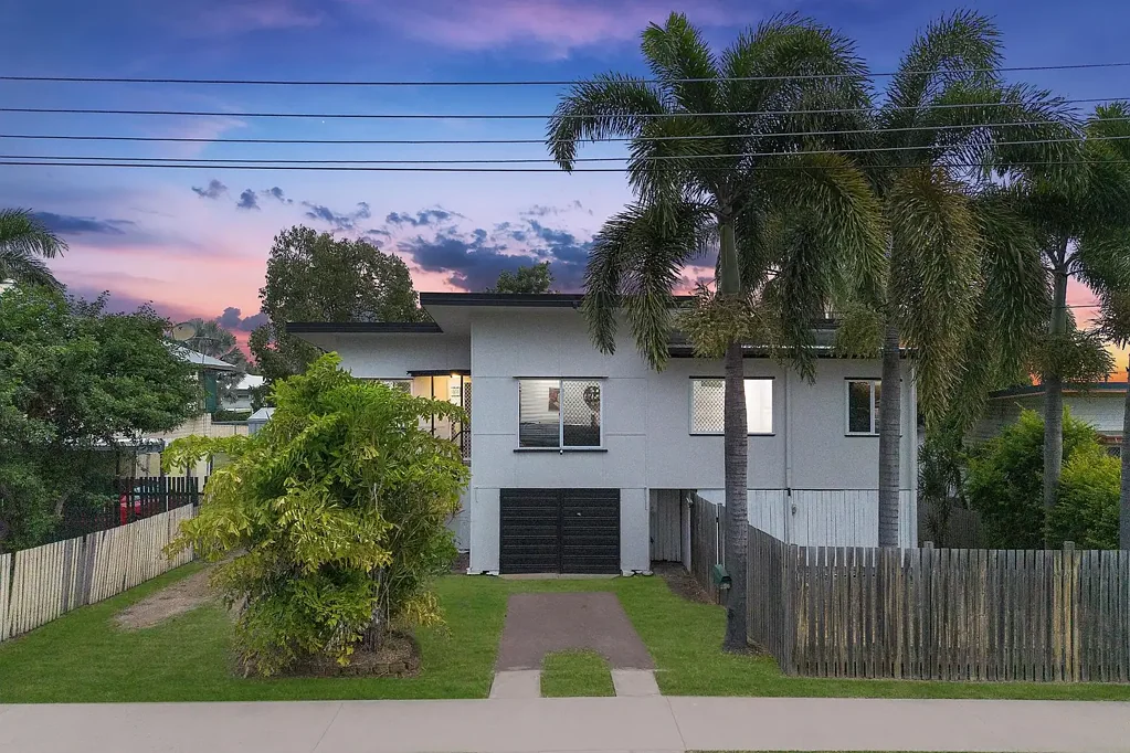 Koongal 3房  Highset Family Home with Large Shed and Fenced Yard