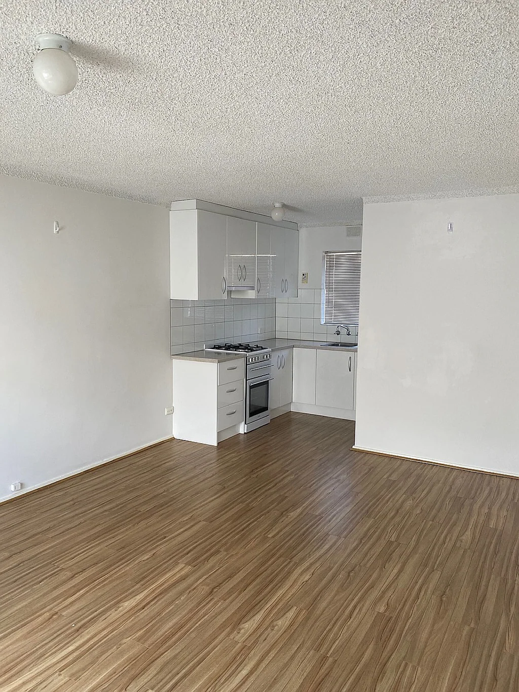 2 Bedroom Unit in Quiet Group