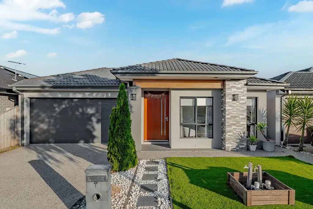 13 Barnato Street, Mickleham, VIC 3064