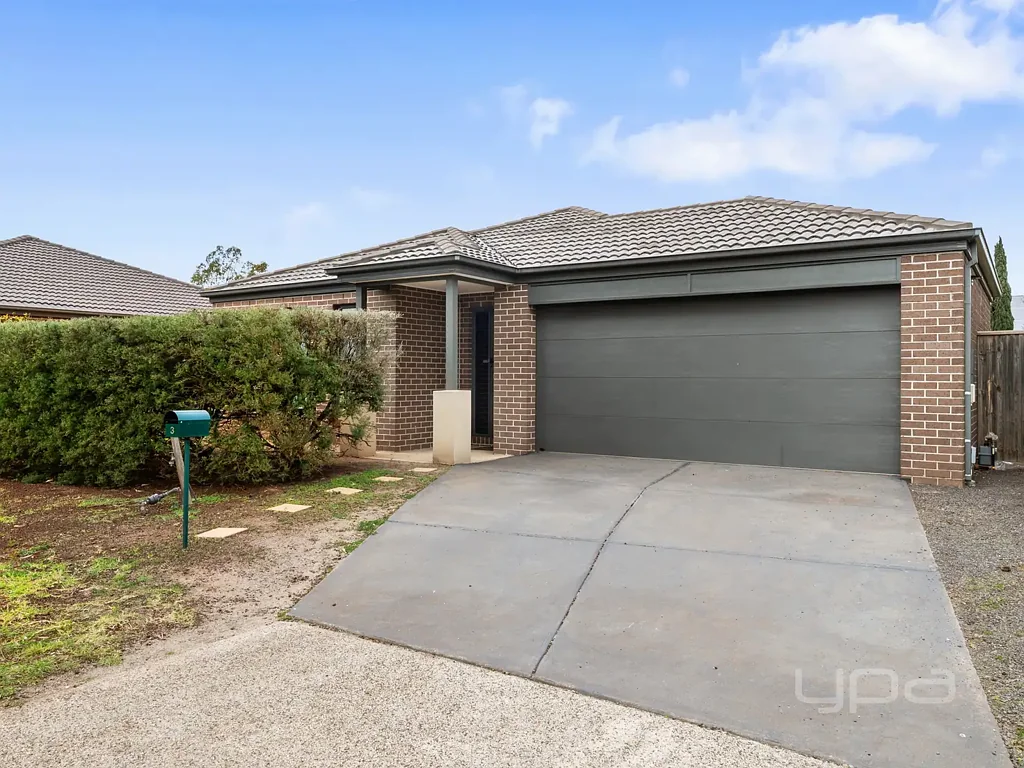 4 BEDROOM FAMILY HOME QUIET LIVING, MODERN COMPFORT