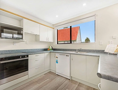 142 Holborn Drive, Stokes Valley, Lower Hutt City, 4房, 2浴, 独立屋