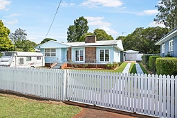 13 Lloyd St, Harristown