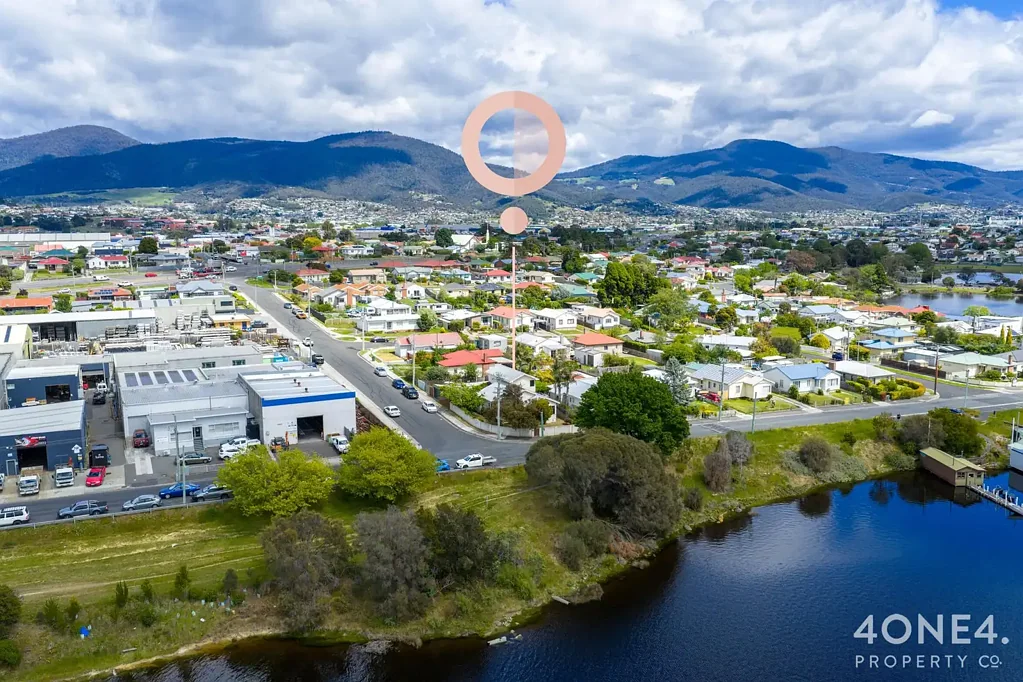 32 Gepp Parade, Derwent Park, TAS 7009