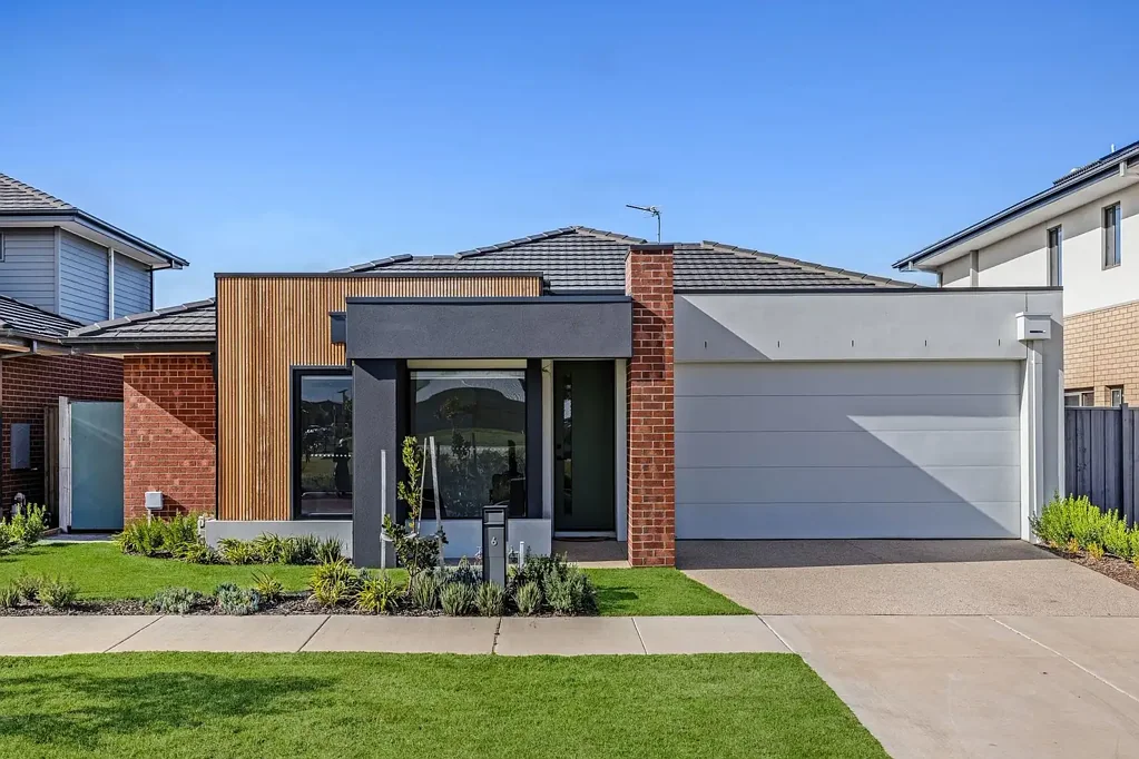 Armstrong Creek 3 Bedroom Tranquil Parkside Living