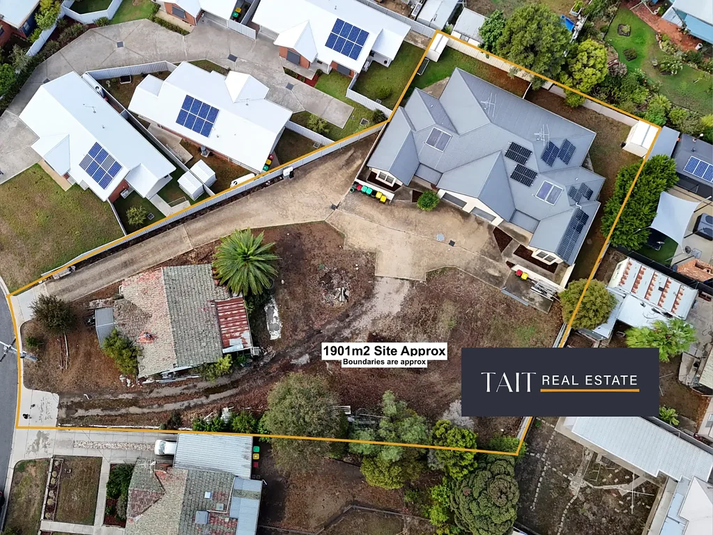 Wangaratta 4房  Rare Dual-Townhouse Investment with Development Potential Over 1,900m²