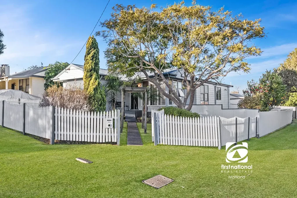 East Maitland 3Kwarto Perfect Starter or Renovator’s Dream – Walk to Greenhills