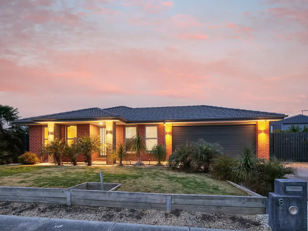 Koo Wee Rup 4Zimmer Family Comfort and Exceptional Outdoor Entertaining in Koo Wee Rup