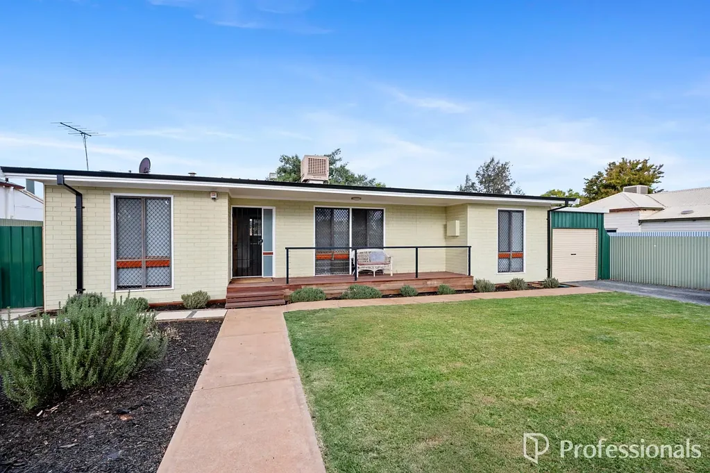 25 Balfour Street, South Kalgoorlie, WA 6430