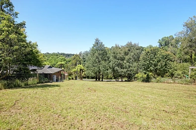 17 EMERALD LAKE RD, EMERALD VIC 3782, 3 Kuwarto, 2 Banyo, Section