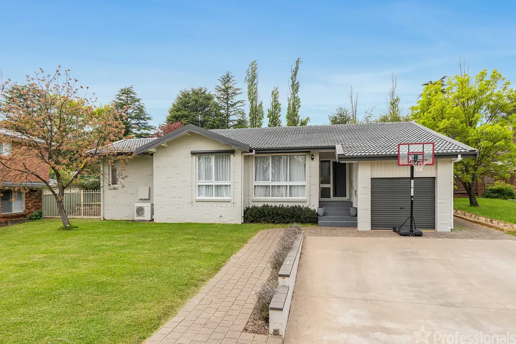 10 Yarawini Drive, Orange, NSW 2800