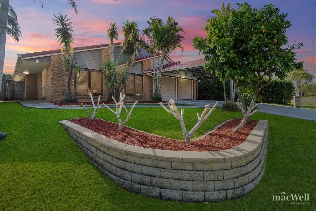 Thornlands 3房  Who Else Wants a Private Oasis + an Entertainers Delight?!