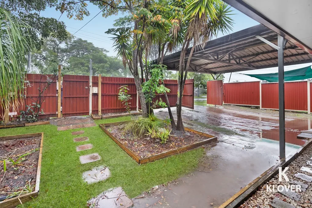 🏡 FOR RENT – Beautifully Renovated Family Home in Kingston! 🏡