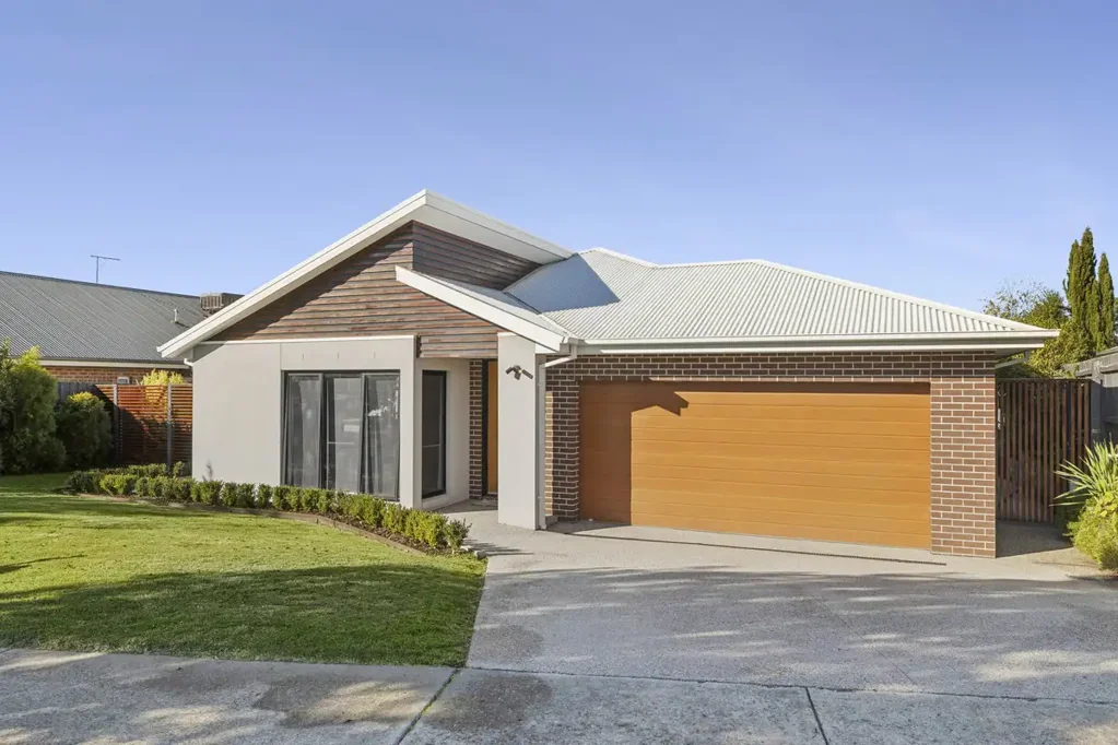 Gisborne 3房  Entertainer-Ready with a Stylish, Single-Level Design