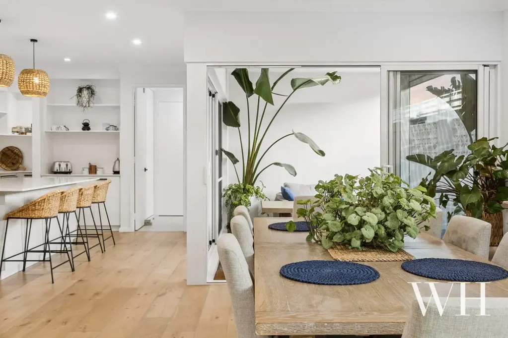 North Coogee 4chambre Breezy Beach House in Serene Parkside Setting