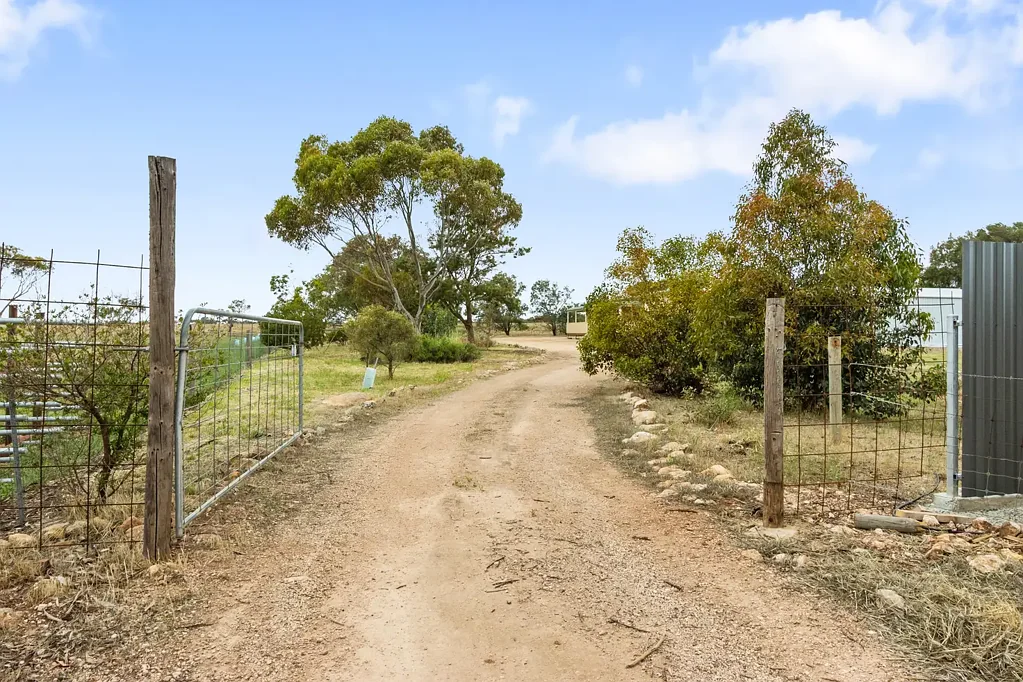 Minlaton 3部屋 Versatile Lifestyle Property with Space to Relax & Entertain