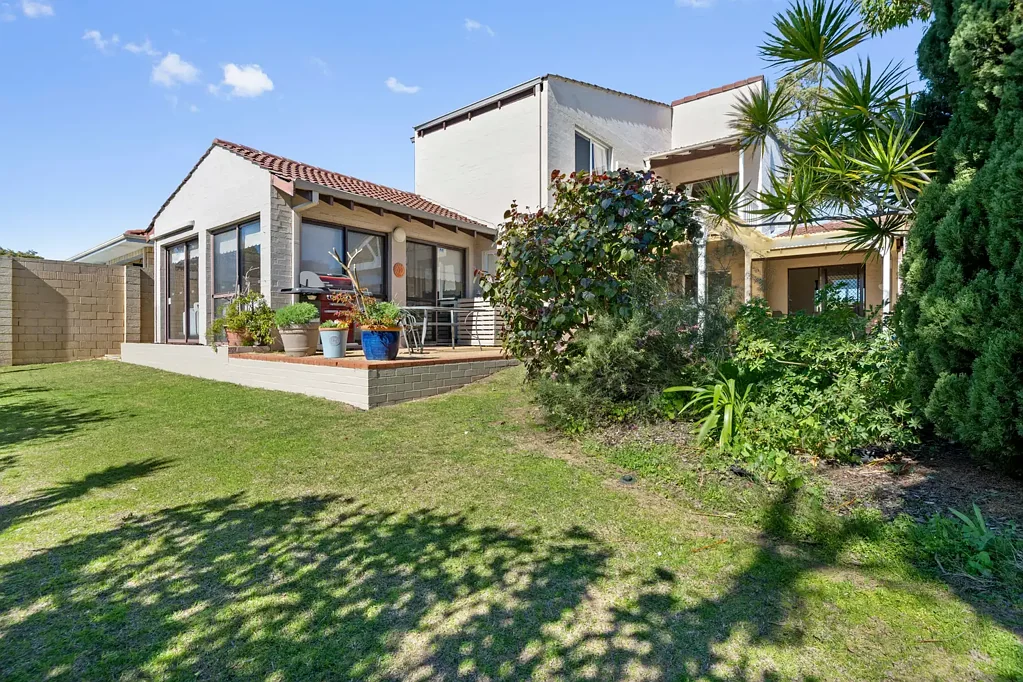 Duncraig 4ਬੈੱਡਰੂਮ Spacious Character Home With Beautiful Backyard