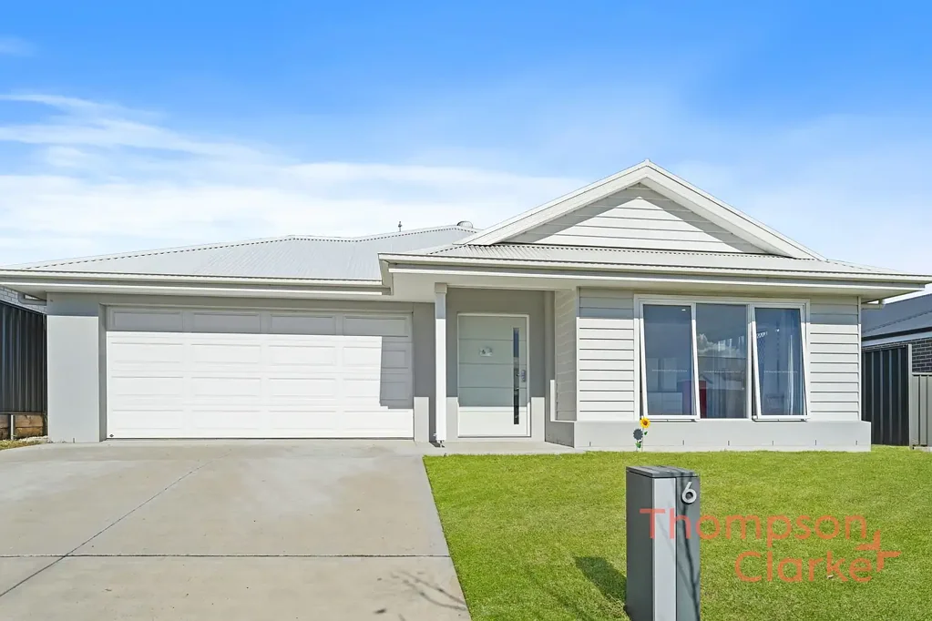 Lochinvar 4房  Modern Comfort with Flexible Family Living in Lochinvar