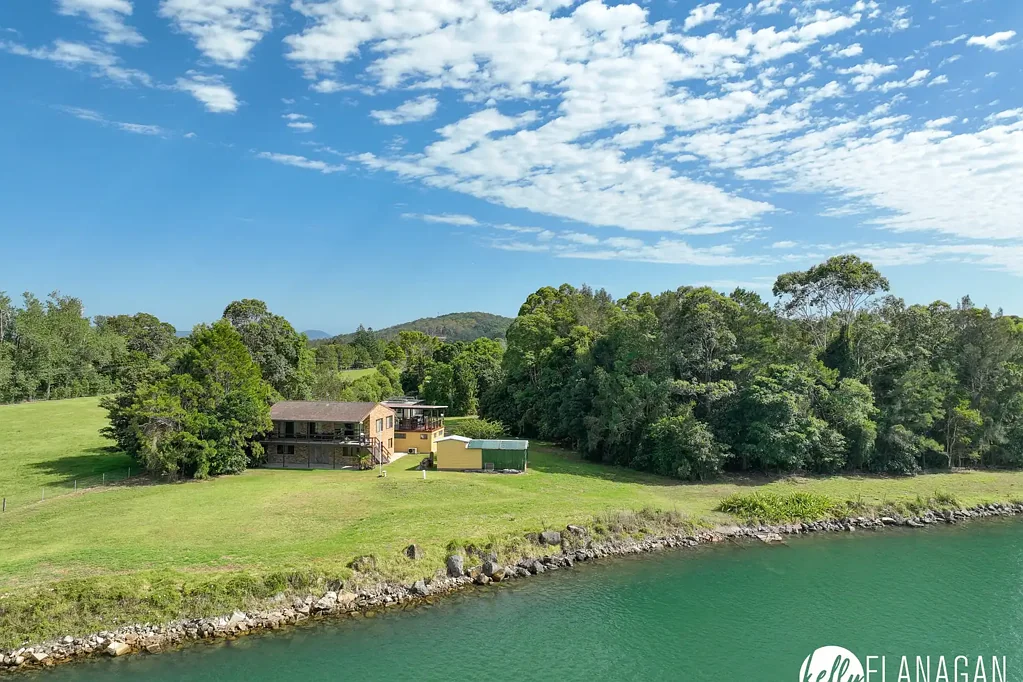 Jerseyville 3chambre Private Sanctuary, Direct Deep River Frontage 7km To The Ocean – 2.11Ha. (5.2Ac)