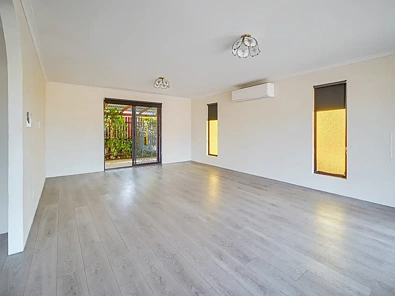 73 Drummond Street, Urangan, QLD 4655, 2 slaapkamers, 1 badkamers, House