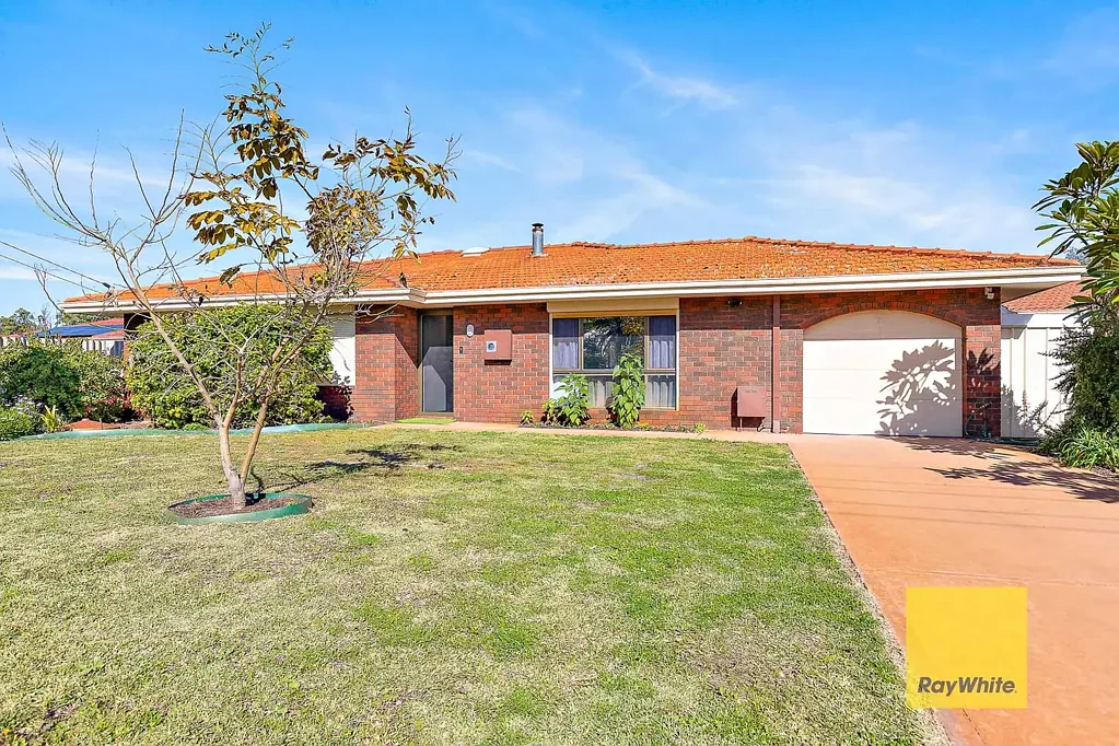 Thornlie 4房  Spacious Family Living with a Huge Workshop