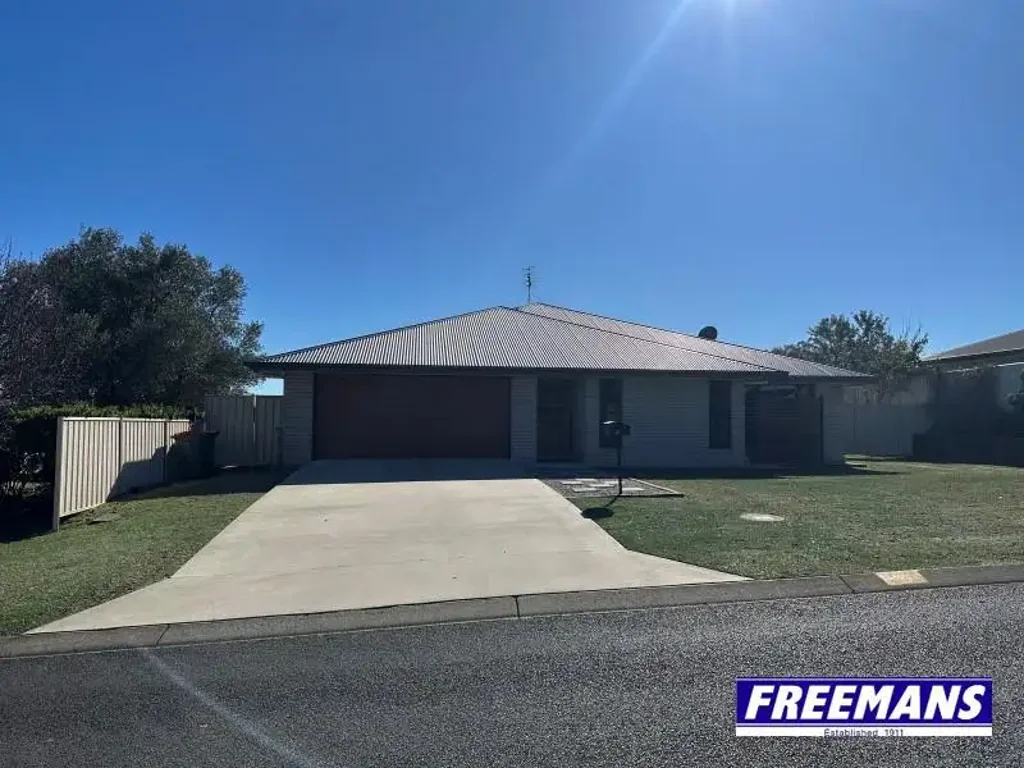 Kingaroy 4房  Great size family home quiet Cul-De-Sac