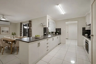 421 Hume Street, Kearneys Spring, QLD 4350, 4房, 2浴, House